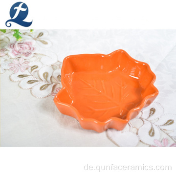 Multi -Farb -Ahornblattform Keramikfruchtschale